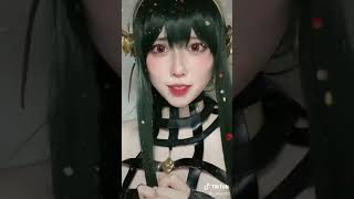 She has a really attractive face and expressive face #shorts #yorforger #spyxfamily #cosplay #anime