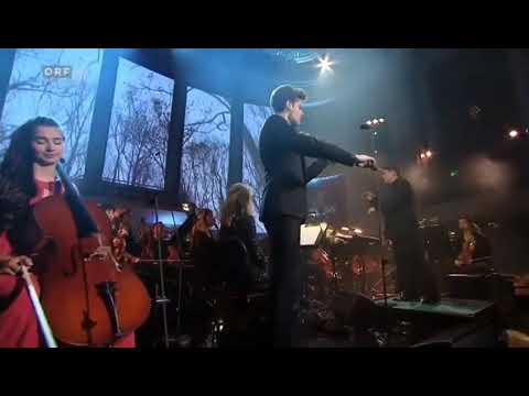 12.The Village (In Memory of James Horner) Hollywood in Vienna 2015