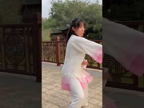 HKSCSA 技擊太極拳進校園 #技擊太極拳進校園 何𨥭妍師傅 - 何詠妍師傅 #武術 #才藝 #詠春 #kungfu #中華文化日