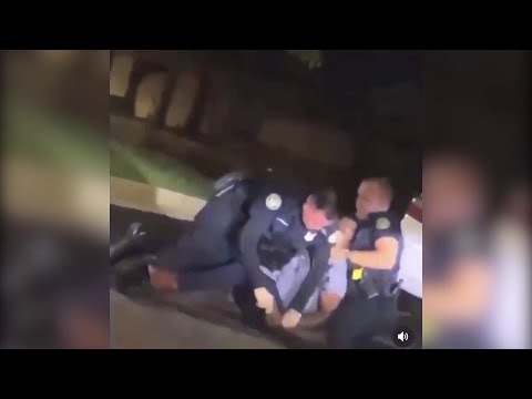 Atlanta, afroamericano resiste all'arresto: gli agenti sparano al ragazzo e lo uccidono