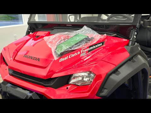 Honda Pioneer 1000 / Engine Air Filter Replacement/Installation.