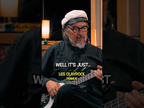 Les Claypool demonstrates his bass whammy ￼#bass #bassplayer #primus #shorts