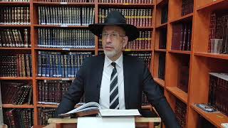 Ben Ich Hai Venir couronné dans sa amida.Pour l élévation de l' âme de Avraham ben Moshé et Sarah Zal