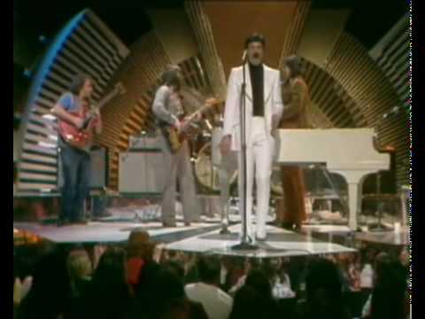 THE GUESS WHO - AMERICAN WOMAN - LIVE (1970) - HQ.flv