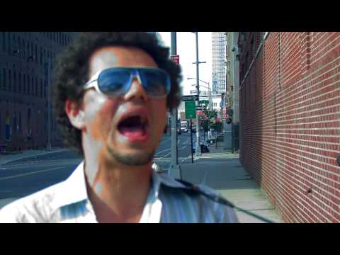 UNDER THE BRIDGE - Curumin - "Magrela Fever"