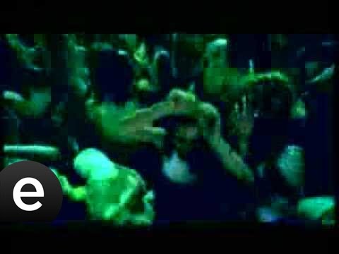 Tarık - Gümbür Gümbür - (Official Music Video) #gümbürgümbür #tarık - Esen Müzik