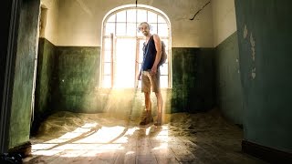 EXPLORING GHOST TOWN