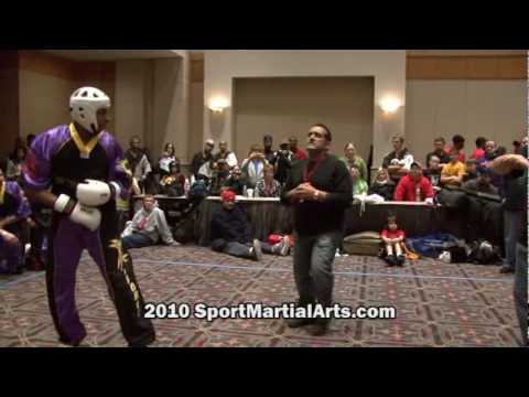 Kevin Braxton v Anthony Merricks - Men's team sparring - 2010 Amerikick Internationals