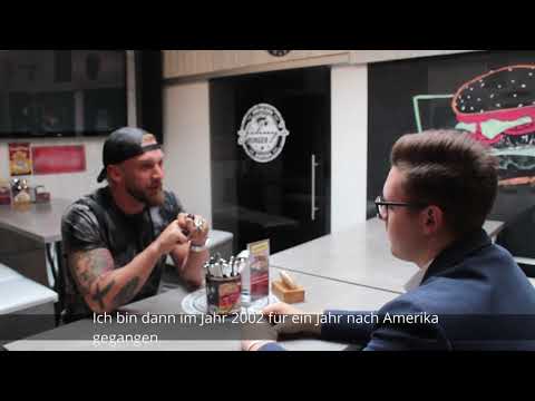 Johny`s Burger - TMS besucht Absolvent