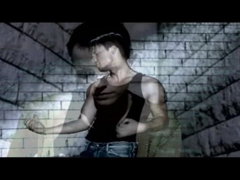 Mustafa Sandal...İsyankar...ft. Gentleman...2005..Turkish Music ☾*.. Full Screen..