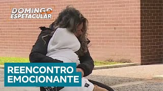 Mãe reencontra filho que foi impedido de voltar ao Brasil pelo pai após passar férias em Portugal
