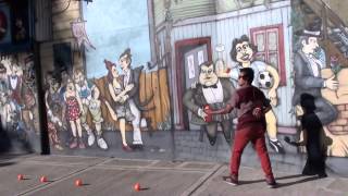 Niño Topo - Street Juggling - Trip Circo