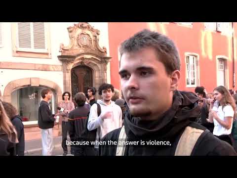 法國學生針對學校經費問題發起全國示威！ (French students rally nationwide over school funding)