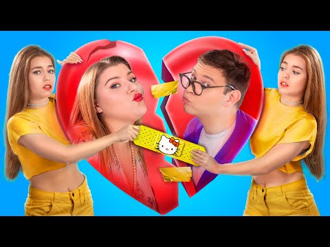 The Twins' Parents Are Divorced! Mom Versus Dad!