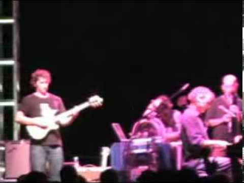 Bruce Hornsby with R. S. Hornsby - Mandolin Rain (minor key)