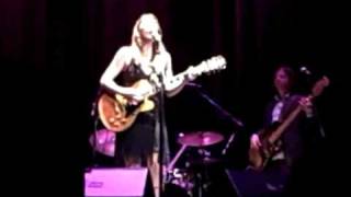 Susan Tedeschi ~ 700 houses