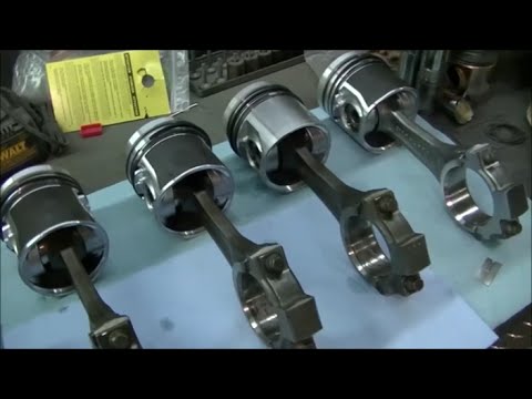 Versatile 276 3.9 Cummins 4BTA Cylinder De-Glazing, Piston Rings & Rod Install
