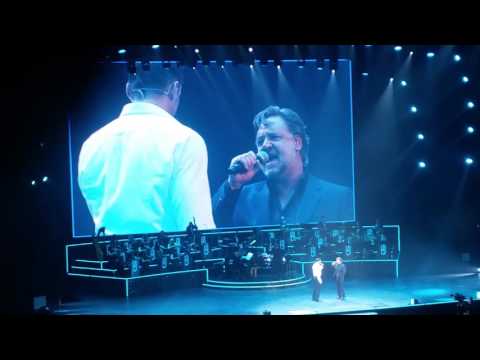 Hugh Jackman and Russell Crowe Les miserable duet.