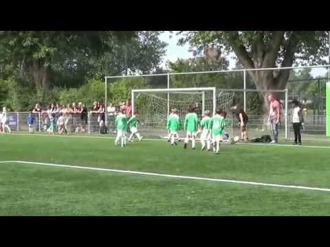 Opening seizoen, najaar Baronie 2015. Oefenwedsrtijd Baronie F6 - Baronie F5,