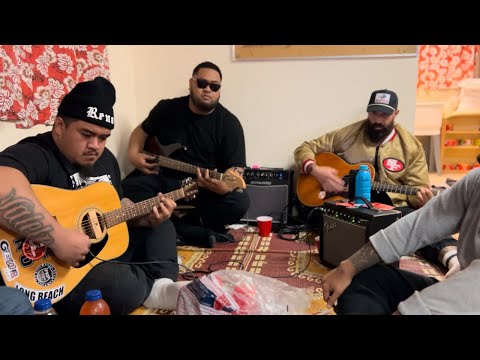 HOLO E LA’A - KALAPU FALE KAI PAHIA 775