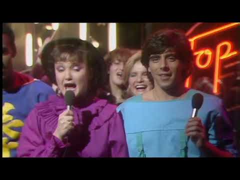 Bob Harris remembers Janice Long - BBC North West Tonight - 21.1.2022