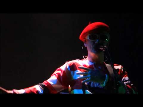 The Damned-Capt Sensible takes on Rat Scabies, Bon Jovi & Paul Weller-Live-June 4, 2014-Slim's SF CA