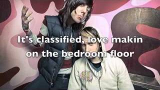 Classified - Breathe Carolina LYRICS ON SCREEN
