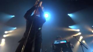 Thomas Azier - Sirens Of The Citylight (Live Bruxelles)