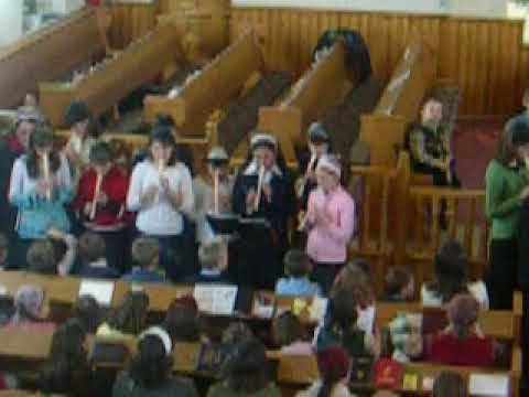 Corul de Copii (1) SUCEAVA - dirijor Petrica Moisuc  //   MARETUL HAR