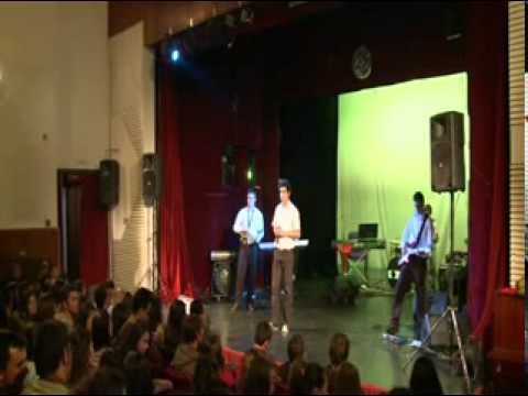 Trupa Geneza - Este greu