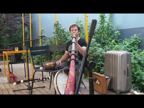 Mike Ianosi - Mike & Tenzen à la Guinguette Fabiola - Didgeridoo solo (2)