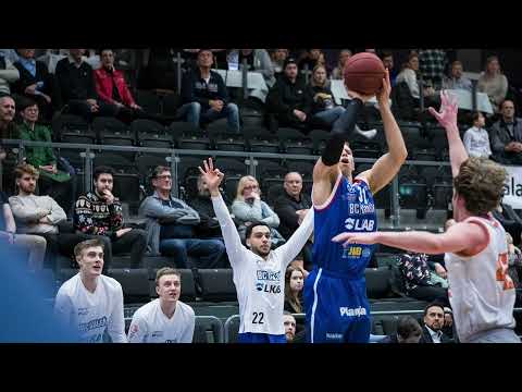 Mobilaris play of the game vs. Umeå BSKT: Bryce Douvier coast-to-coast dunk