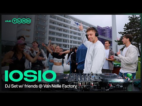 IOSIO | Bouncy Techno DJ Set @ club TURN w/ friends