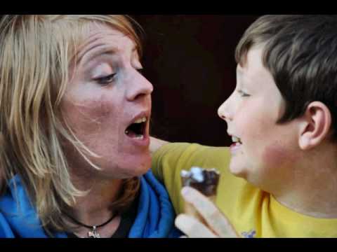 Cheryl and Ewan enjoying ice cream at Thomas Towers
