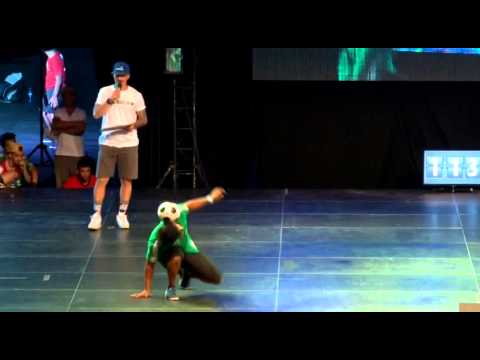 Esteban vs Skora Batalla Top 16 SuperBall Liberec 2014