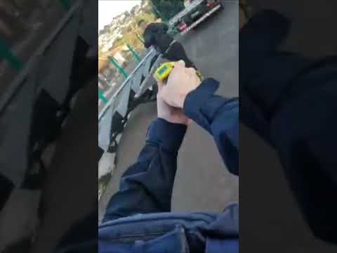 PRF apreende 191 quilos de maconha, recupera carro furtado e prende homem após perseguição na BR-386