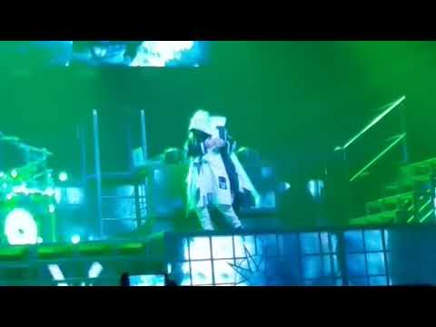 Sid dancing during Vermilion - Slipknot (live in Vienna 14/2/20)