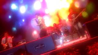 Wendy marc &quot;sekali cinta&quot; in prj &quot;gambir stage&quot;