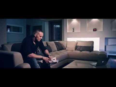 Kris Rock   "Pse nuk jemi bashke" Music Video