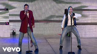 Magneto &amp; Mercurio - Vuela, Vuela (Voyage, Voyage) (En Vivo)