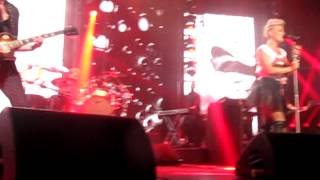 P!nk - Leave Me Alone (I'm Lonely) - iTunes Festival London