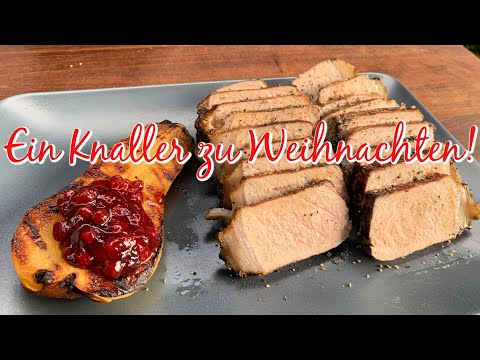 Schweinerücken mit Weihnachtsbirne vom Grill - Ein Kracher als Vorspeise zu den Festtagen