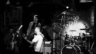 Feliz de perder - cover