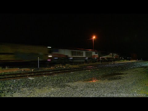 SCT 6PM9 Freight Train At Night - PoathTV Australian Railways