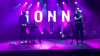 HONNE - I Just Wanna Go Back ◐ | Karpos Live 4K