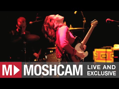 Anna Calvi - Love Won't Be Leaving (Live in New York) | Moshcam