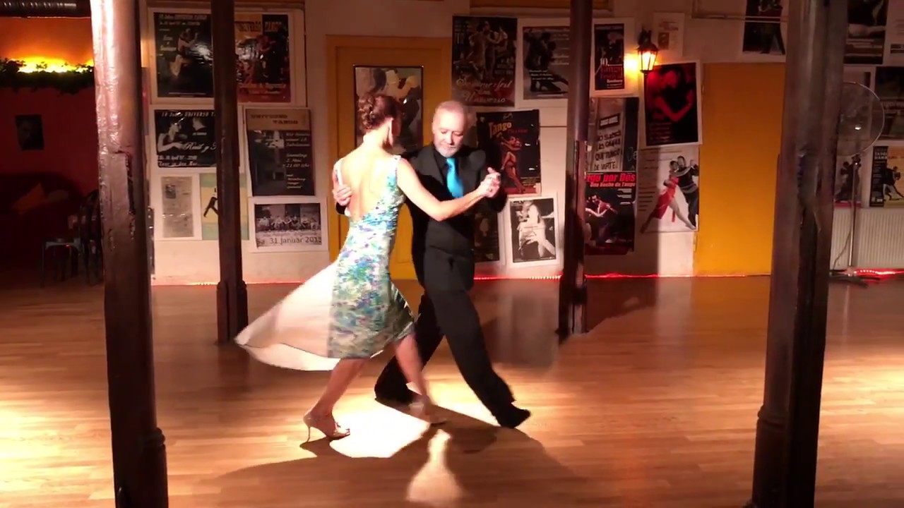 Claudia Jakobsen y Alejandro Sanguineti. "Yuyo Brujo".