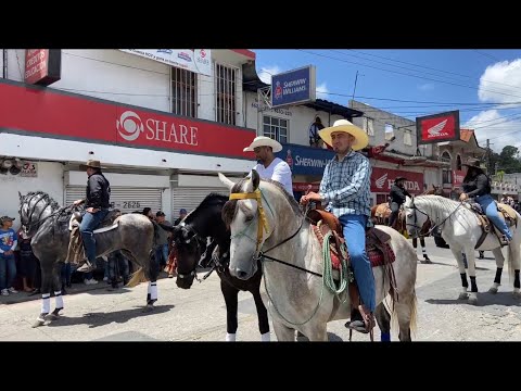 DESFILE HIPICO POR LA FERIA DE SAN JUAN SACATEPEQUEZ 2023