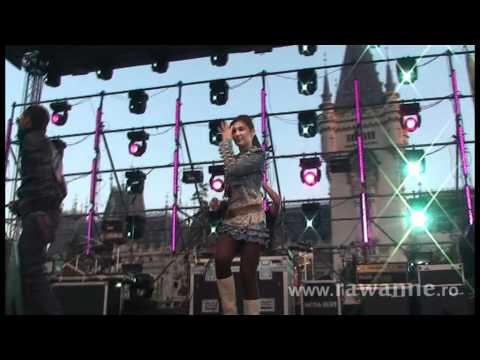 Rawanne & MC Robinho Steppin' on fire @ Palace Square Iasi Romania