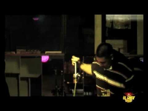 JP - Checkea La Cosa / No que no pare Live at Cafe Latino